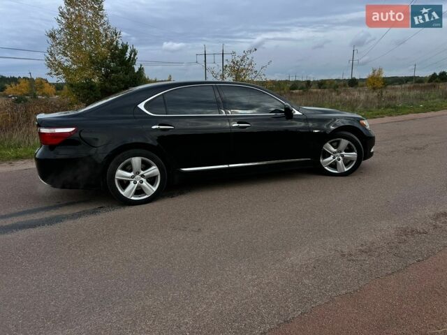 Черный Лексус ЛС, объемом двигателя 4.61 л и пробегом 229 тыс. км за 12000 $, фото 4 на Automoto.ua