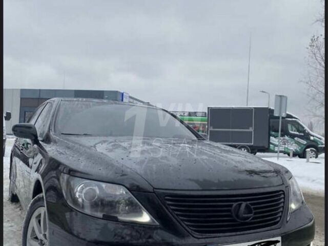 Черный Лексус ЛС, объемом двигателя 4.6 л и пробегом 250 тыс. км за 7800 $, фото 2 на Automoto.ua