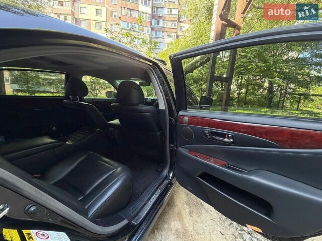 Чорний Лексус ЛС, об'ємом двигуна 4.61 л та пробігом 350 тис. км за 10500 $, фото 10 на Automoto.ua