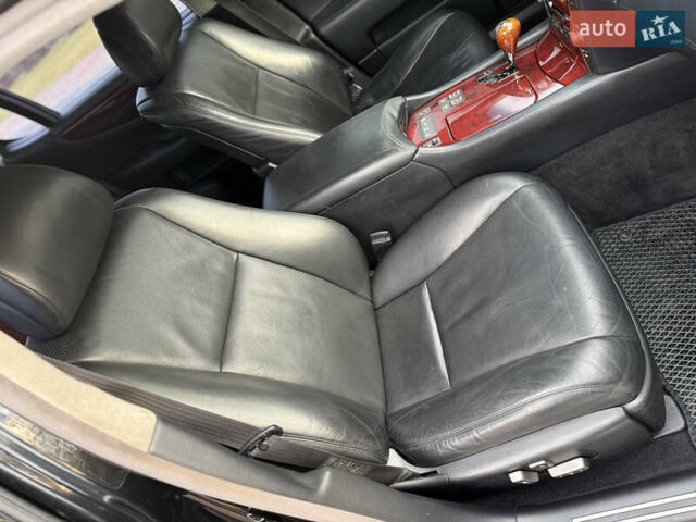 Черный Лексус ЛС, объемом двигателя 4.97 л и пробегом 222 тыс. км за 9900 $, фото 31 на Automoto.ua