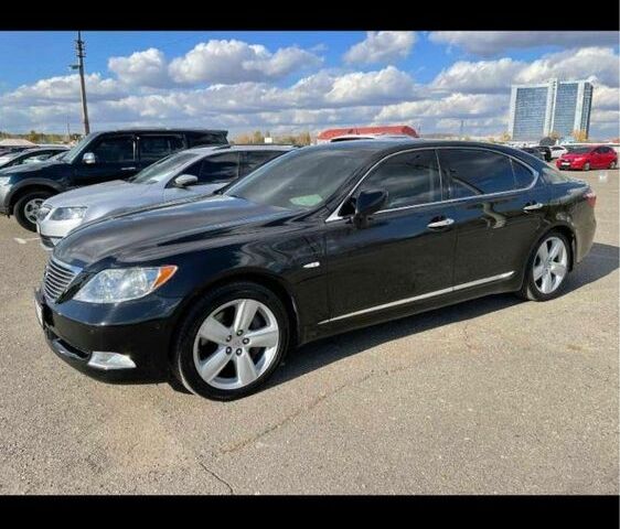 Черный Лексус ЛС, объемом двигателя 4.6 л и пробегом 142 тыс. км за 16000 $, фото 5 на Automoto.ua