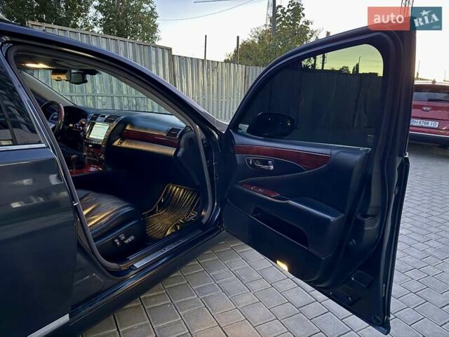 Лексус ЛС 2007 в Одессе на Automoto.ua Черный Лексус ЛС, объемом двигателя 4.61 л и пробегом 291 тыс. км за 6999 $, фото 40 на Automoto.ua