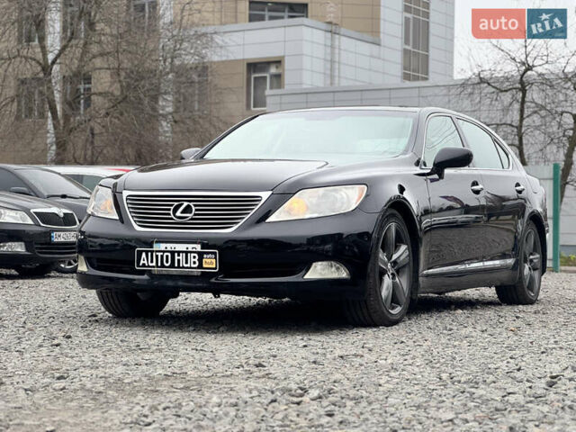 Черный Лексус ЛС, объемом двигателя 4.61 л и пробегом 138 тыс. км за 9999 $, фото 2 на Automoto.ua
