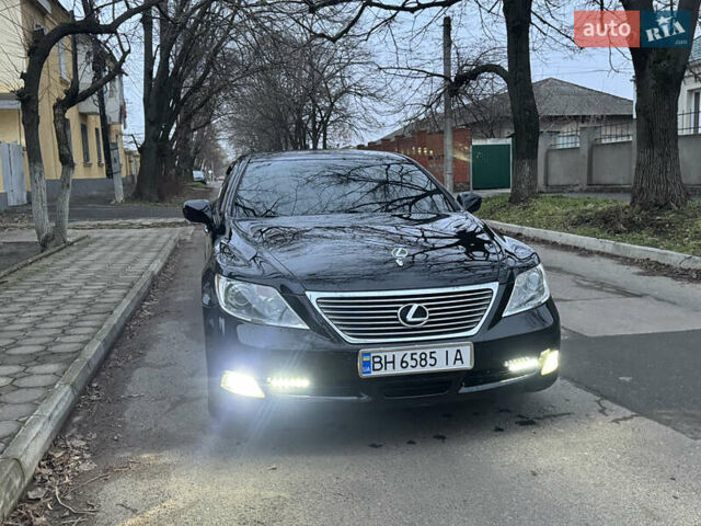 Черный Лексус ЛС, объемом двигателя 4.6 л и пробегом 215 тыс. км за 14300 $, фото 1 на Automoto.ua