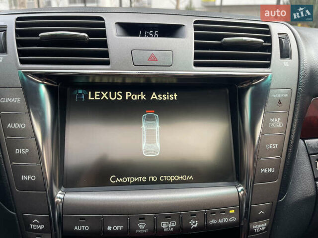 Черный Лексус ЛС, объемом двигателя 4.61 л и пробегом 355 тыс. км за 9400 $, фото 5 на Automoto.ua