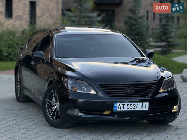Черный Лексус ЛС, объемом двигателя 4.61 л и пробегом 300 тыс. км за 9900 $, фото 18 на Automoto.ua