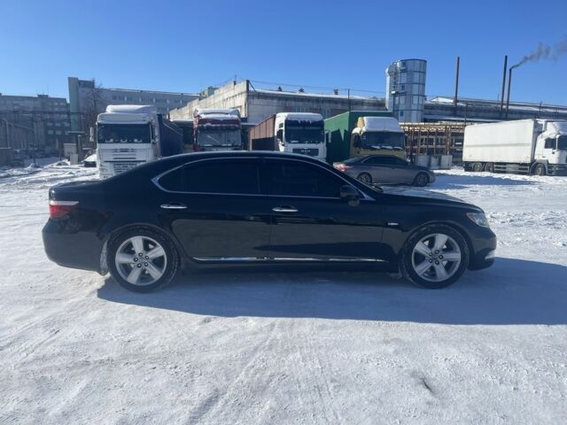 Чорний Лексус ЛС, об'ємом двигуна 4.6 л та пробігом 250 тис. км за 9000 $, фото 7 на Automoto.ua