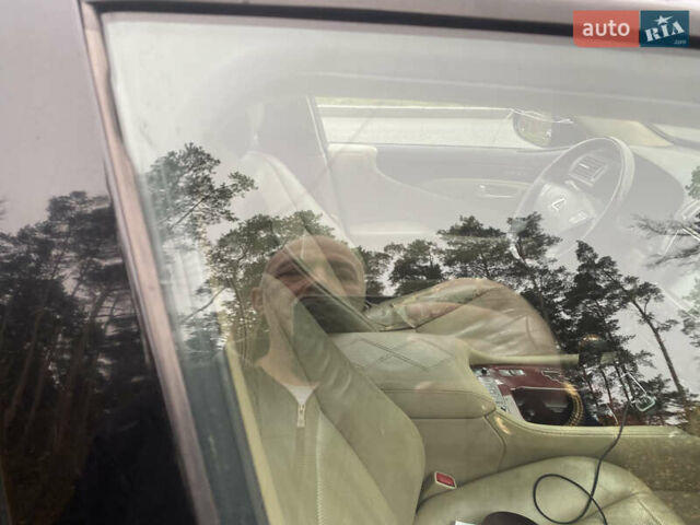 Черный Лексус ЛС, объемом двигателя 4.61 л и пробегом 264 тыс. км за 12000 $, фото 12 на Automoto.ua