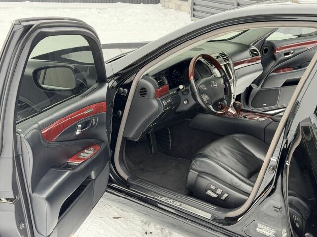 Черный Лексус ЛС, объемом двигателя 4.6 л и пробегом 277 тыс. км за 14999 $, фото 8 на Automoto.ua