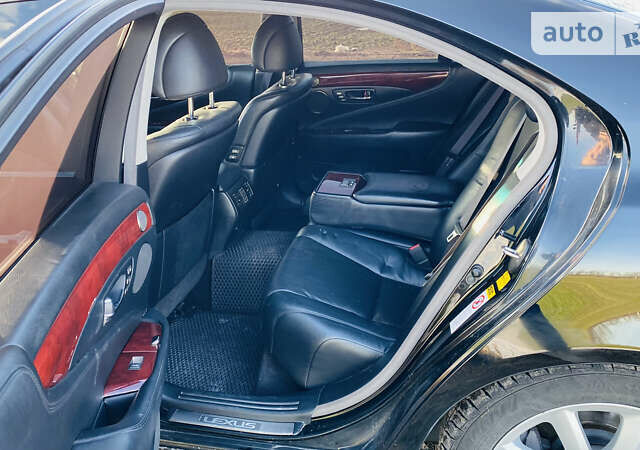 Чорний Лексус ЛС, об'ємом двигуна 4.61 л та пробігом 281 тис. км за 8100 $, фото 2 на Automoto.ua