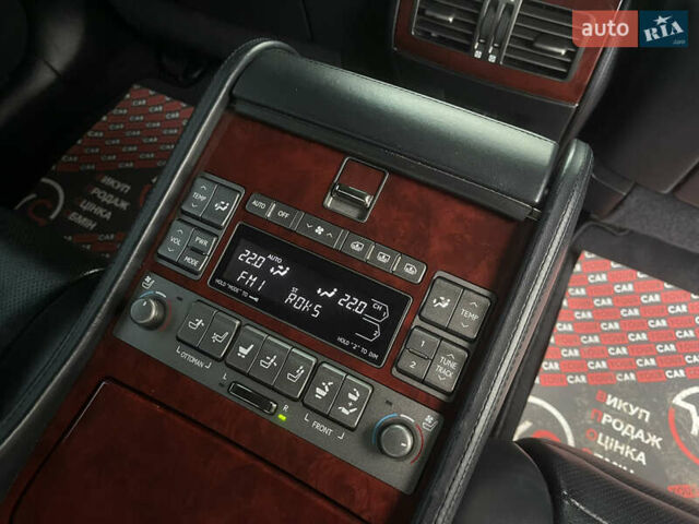 Черный Лексус ЛС, объемом двигателя 4.61 л и пробегом 235 тыс. км за 11999 $, фото 7 на Automoto.ua