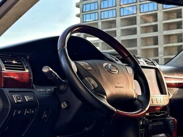 Чорний Лексус ЛС, об'ємом двигуна 4.6 л та пробігом 285 тис. км за 11000 $, фото 3 на Automoto.ua