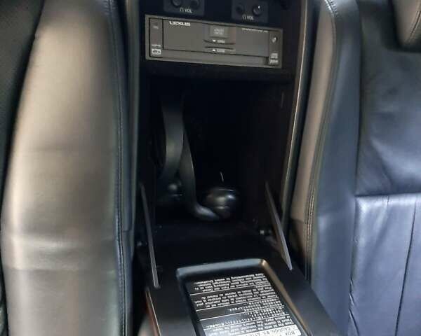 Черный Лексус ЛС, объемом двигателя 4.97 л и пробегом 229 тыс. км за 10800 $, фото 19 на Automoto.ua