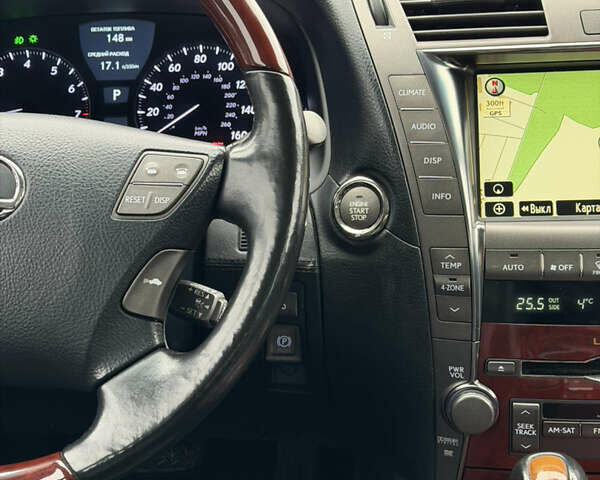 Черный Лексус ЛС, объемом двигателя 4.6 л и пробегом 277 тыс. км за 14999 $, фото 60 на Automoto.ua