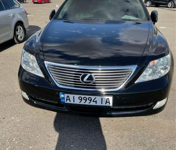 Черный Лексус ЛС, объемом двигателя 4.6 л и пробегом 142 тыс. км за 16000 $, фото 4 на Automoto.ua