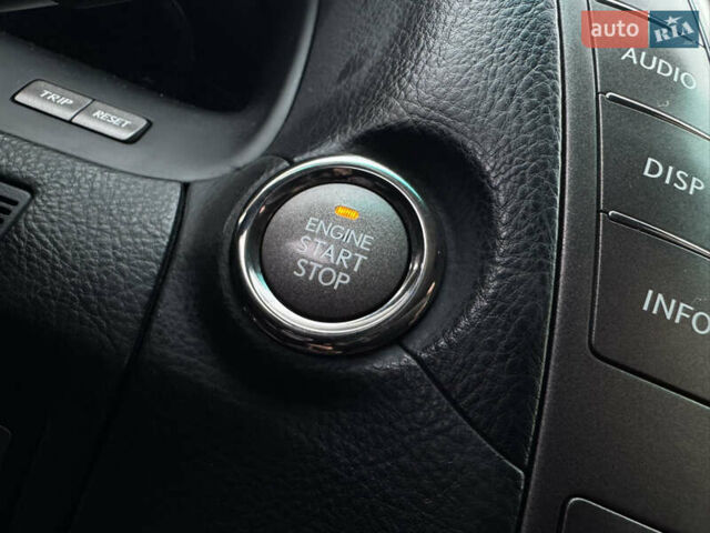 Черный Лексус ЛС, объемом двигателя 4.6 л и пробегом 175 тыс. км за 9900 $, фото 59 на Automoto.ua