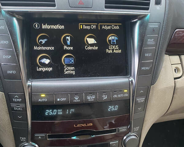 Черный Лексус ЛС, объемом двигателя 4.61 л и пробегом 264 тыс. км за 12000 $, фото 6 на Automoto.ua