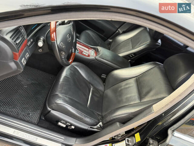 Черный Лексус ЛС, объемом двигателя 4.97 л и пробегом 222 тыс. км за 9900 $, фото 16 на Automoto.ua