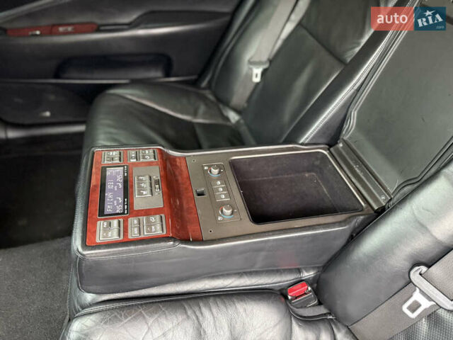 Чорний Лексус ЛС, об'ємом двигуна 4.6 л та пробігом 260 тис. км за 6999 $, фото 54 на Automoto.ua