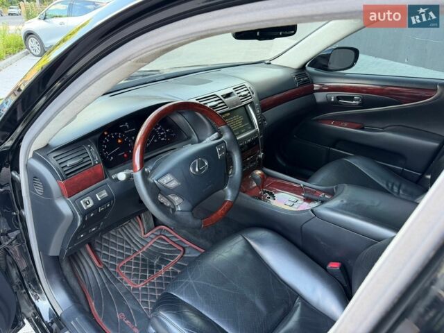 Чорний Лексус ЛС, об'ємом двигуна 4.61 л та пробігом 290 тис. км за 10999 $, фото 10 на Automoto.ua