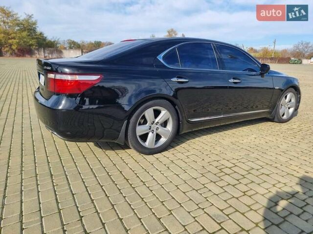 Черный Лексус ЛС, объемом двигателя 4.61 л и пробегом 246 тыс. км за 11500 $, фото 5 на Automoto.ua