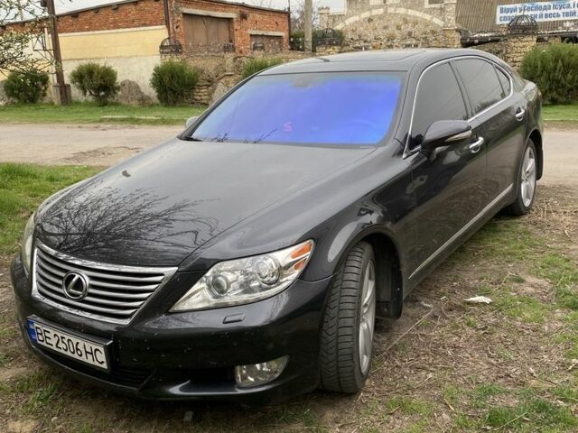 Черный Лексус ЛС, объемом двигателя 4.6 л и пробегом 300 тыс. км за 16000 $, фото 8 на Automoto.ua