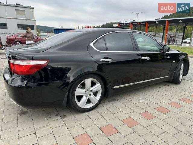 Черный Лексус ЛС, объемом двигателя 4.61 л и пробегом 229 тыс. км за 11500 $, фото 3 на Automoto.ua