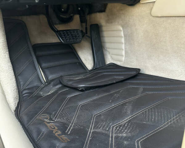 Черный Лексус ЛС, объемом двигателя 4.6 л и пробегом 270 тыс. км за 12500 $, фото 16 на Automoto.ua