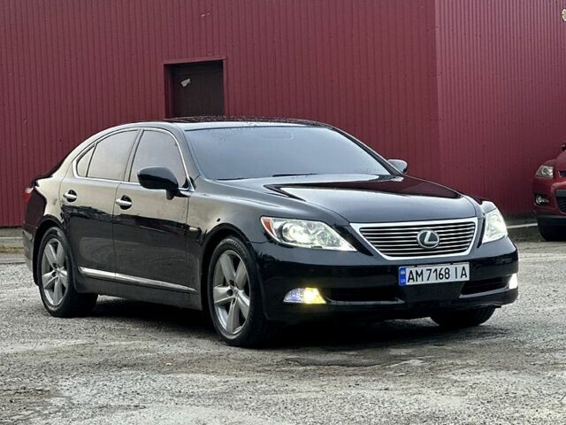 Чорний Лексус ЛС, об'ємом двигуна 4.6 л та пробігом 200 тис. км за 12000 $, фото 5 на Automoto.ua