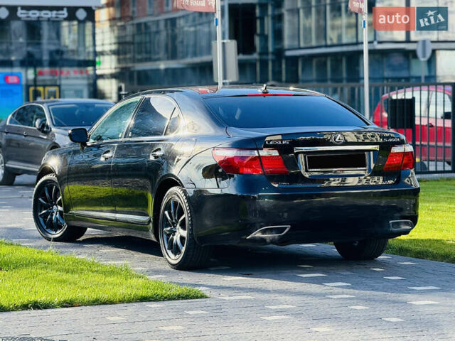 Черный Лексус ЛС, объемом двигателя 4.6 л и пробегом 251 тыс. км за 12500 $, фото 10 на Automoto.ua