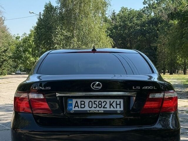 Черный Лексус ЛС, объемом двигателя 4.61 л и пробегом 300 тыс. км за 9100 $, фото 2 на Automoto.ua