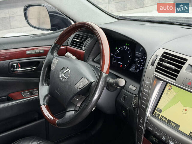 Черный Лексус ЛС, объемом двигателя 4.6 л и пробегом 277 тыс. км за 14999 $, фото 42 на Automoto.ua