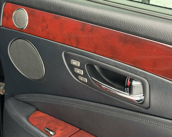 Черный Лексус ЛС, объемом двигателя 4.6 л и пробегом 277 тыс. км за 14999 $, фото 45 на Automoto.ua