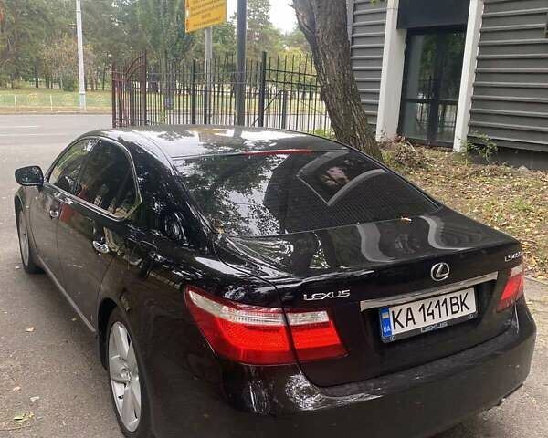 Черный Лексус ЛС, объемом двигателя 4.61 л и пробегом 310 тыс. км за 13500 $, фото 3 на Automoto.ua