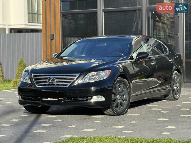 Черный Лексус ЛС, объемом двигателя 4.6 л и пробегом 251 тыс. км за 13500 $, фото 1 на Automoto.ua