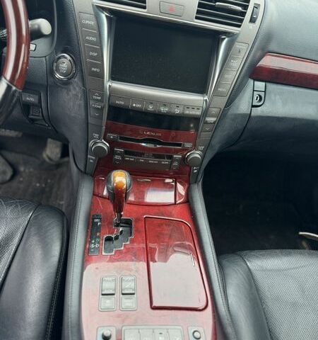 Чорний Лексус ЛС, об'ємом двигуна 4.6 л та пробігом 320 тис. км за 8000 $, фото 8 на Automoto.ua