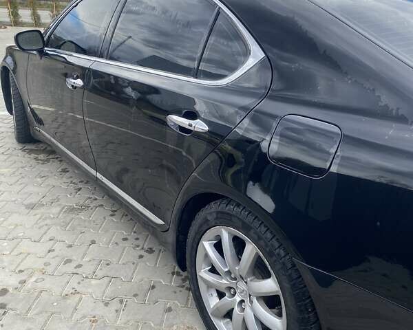Чорний Лексус ЛС, об'ємом двигуна 4.61 л та пробігом 214 тис. км за 12850 $, фото 10 на Automoto.ua