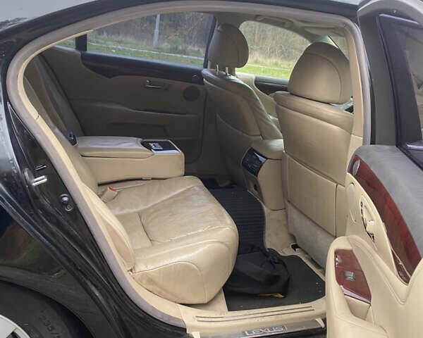 Черный Лексус ЛС, объемом двигателя 4.61 л и пробегом 264 тыс. км за 12000 $, фото 11 на Automoto.ua