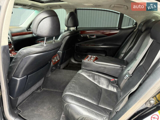 Чорний Лексус ЛС, об'ємом двигуна 4.6 л та пробігом 260 тис. км за 6999 $, фото 52 на Automoto.ua