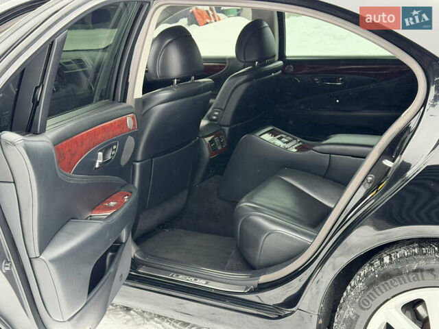 Черный Лексус ЛС, объемом двигателя 4.6 л и пробегом 277 тыс. км за 14999 $, фото 29 на Automoto.ua