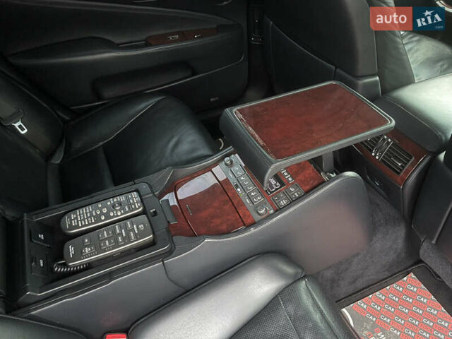 Черный Лексус ЛС, объемом двигателя 4.61 л и пробегом 235 тыс. км за 11999 $, фото 49 на Automoto.ua