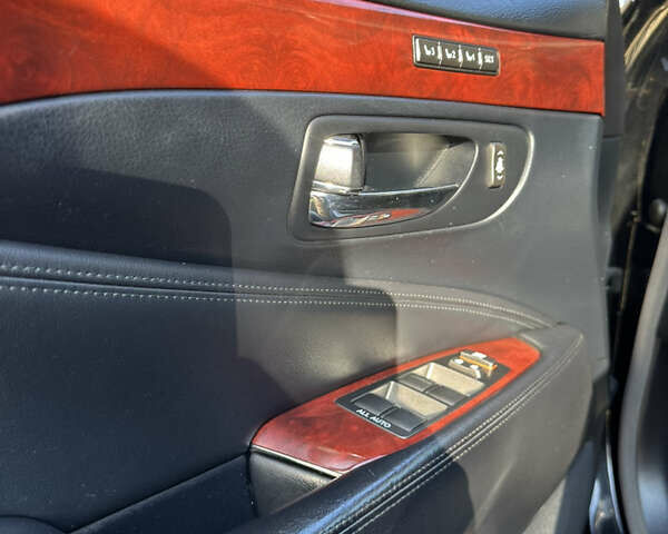 Чорний Лексус ЛС, об'ємом двигуна 4.61 л та пробігом 182 тис. км за 13500 $, фото 9 на Automoto.ua