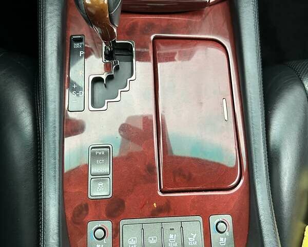 Черный Лексус ЛС, объемом двигателя 4.61 л и пробегом 229 тыс. км за 11500 $, фото 29 на Automoto.ua