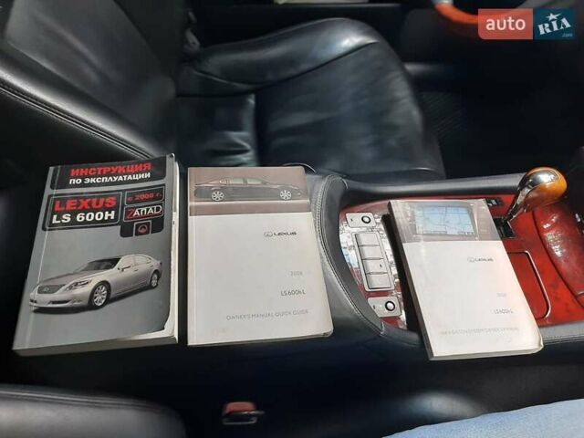 Черный Лексус ЛС, объемом двигателя 4.97 л и пробегом 229 тыс. км за 10800 $, фото 20 на Automoto.ua