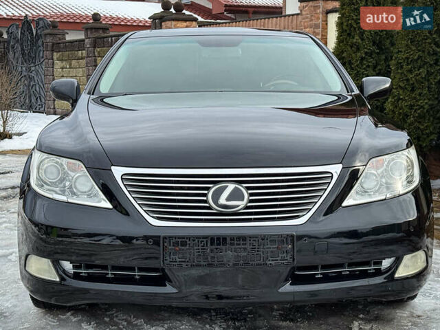 Черный Лексус ЛС, объемом двигателя 4.6 л и пробегом 175 тыс. км за 9900 $, фото 16 на Automoto.ua