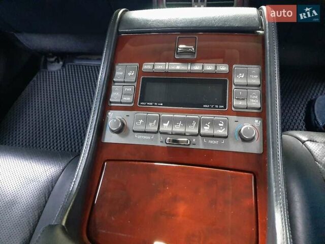 Черный Лексус ЛС, объемом двигателя 4.97 л и пробегом 229 тыс. км за 10800 $, фото 16 на Automoto.ua