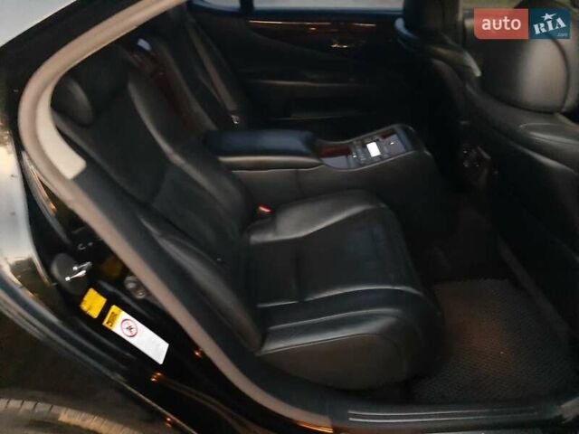 Черный Лексус ЛС, объемом двигателя 4.97 л и пробегом 229 тыс. км за 10800 $, фото 26 на Automoto.ua