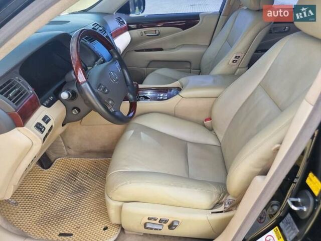 Черный Лексус ЛС, объемом двигателя 4.61 л и пробегом 246 тыс. км за 11500 $, фото 18 на Automoto.ua