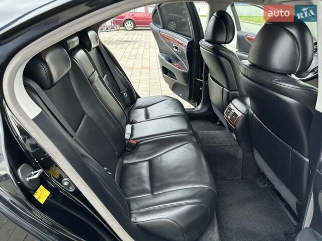 Черный Лексус ЛС, объемом двигателя 4.61 л и пробегом 229 тыс. км за 11500 $, фото 34 на Automoto.ua