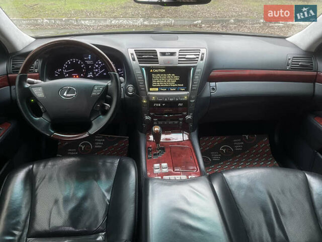 Черный Лексус ЛС, объемом двигателя 4.61 л и пробегом 235 тыс. км за 11999 $, фото 4 на Automoto.ua